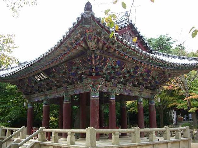 鐘付き堂<br /><br /><br />ここには鐘がぶら下がっていました。<br />いわゆる鐘付き堂なんでしょうか？<br /><br /><br />■Photolibrary<br />http://www.photolibrary.jp/img61/69_189025.html