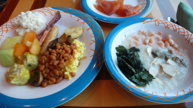 ラプソディ号での最後の朝食。<br />よく食べましたね、あれもこれもと。<br />又３キロも太って帰ることになりました。