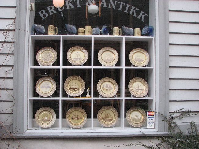 　　アンテｲークの店