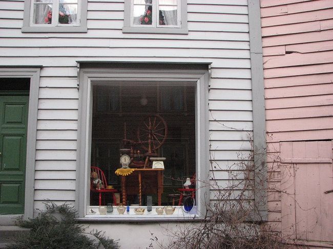 　　旧市街　散歩中