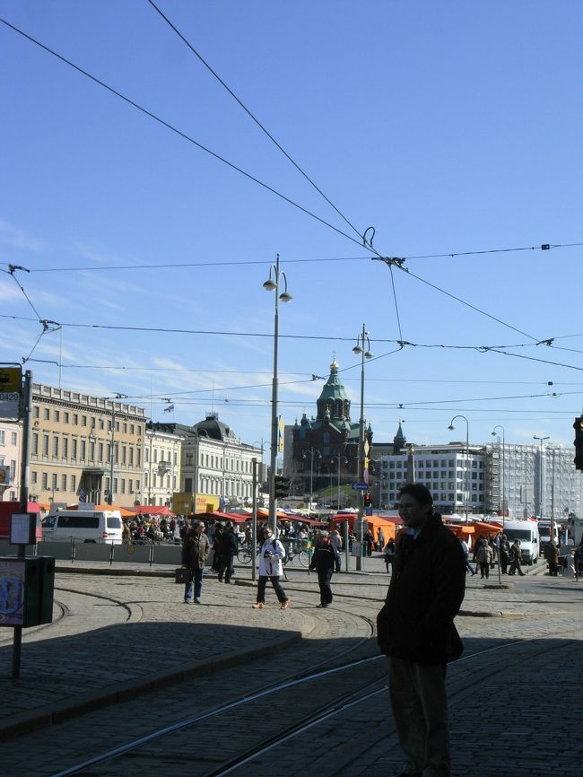 トラムでヒエタラハティのフリマまでいきます。