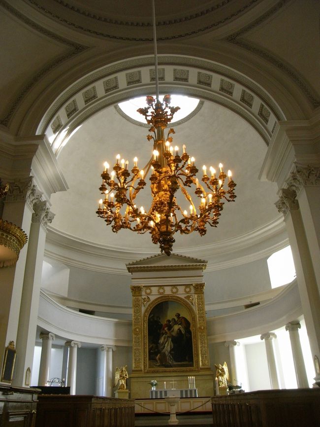 大聖堂の中です。