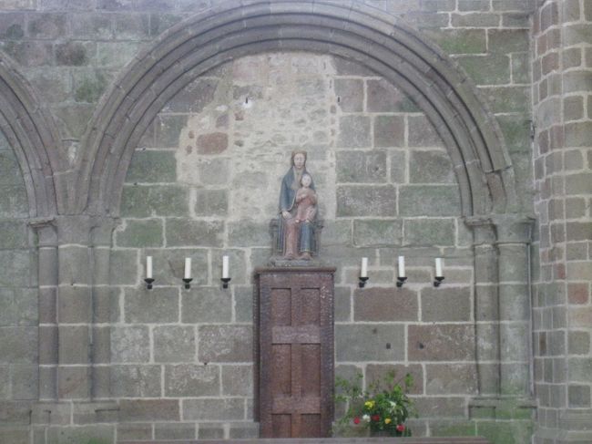 マリア様の像。