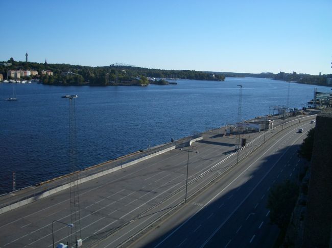 プリントアウトして、絵をつないでお楽しみ下さい。