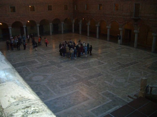 ノーベル賞受賞者の晩餐会が開かれる市庁舎の屋内広場です。