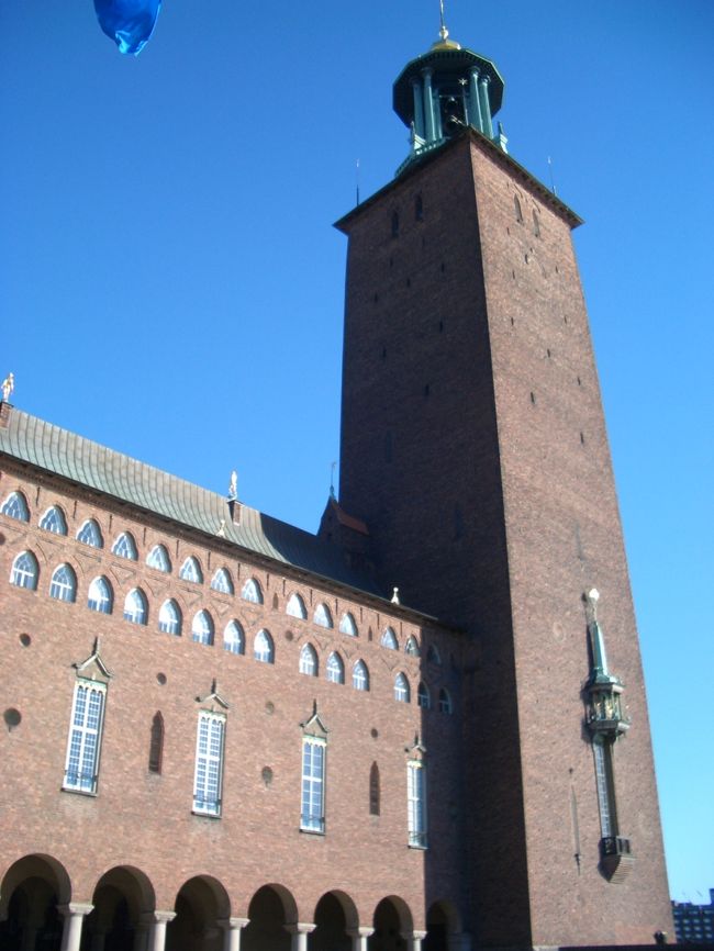 表紙にも載せましたが、市庁舎です。