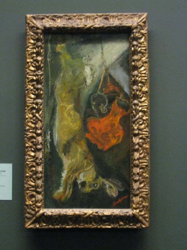 このウサギ、好きです。<br /><br />ぐるっと見終わった後は、オランジュリー美術館でトイレをすませて、いざ、ルーヴル美術館へ。<br />ここのトイレ、かなりすいててキレイでした。でも、ひっそりと、階段の下あたりにありました。