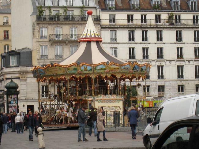 またまた、メリーゴーランドです。