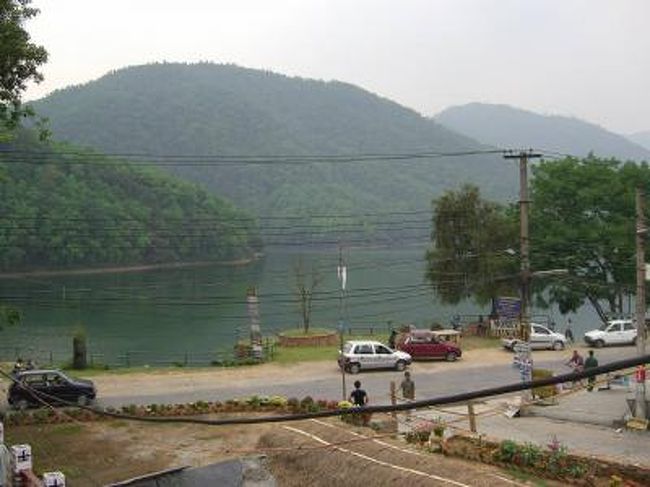 ポカラの観光スポット「フェワ湖」