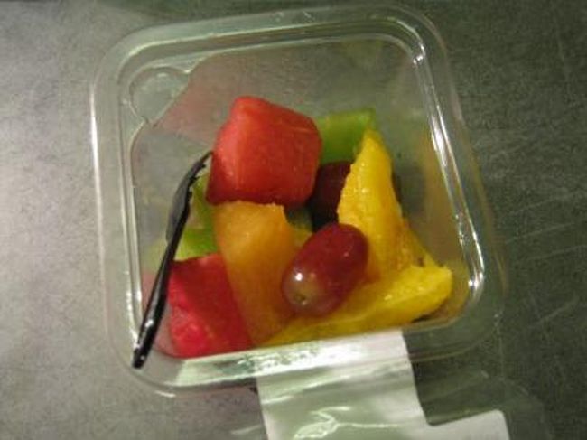 フルーツサラダはこんな感じ。