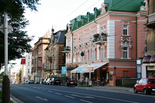 プラプラ散歩に出かけた！<br /><br />や〜ん　可愛い！！<br />どの建物もとても美しい。<br />見ているだけで楽しくなってきた♪