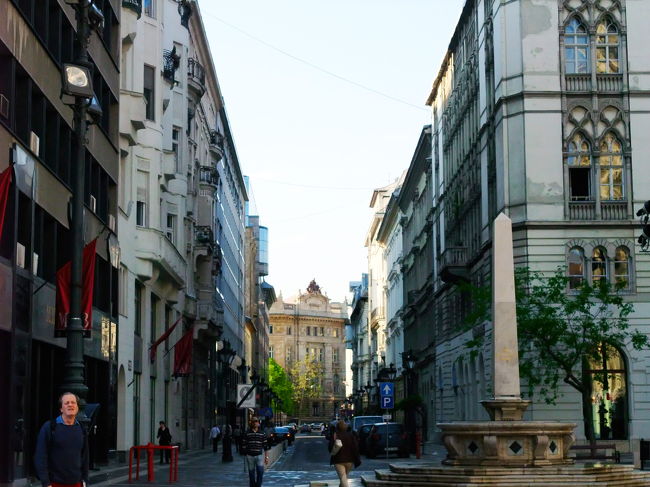 イシュトヴァーン広場からドナウ川方向を見る