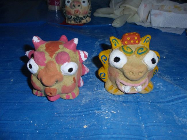 夕方からホテル内で行われたふさきシーサー教室に参加し、漆喰のシーサー作りに挑戦！参加者は子供ばっかりかなーって思ってましたがごんたちゃん夫妻含めて６人全員大人でした。シーサー作りはなかなか上手くいかなかったのですが、だんだん出来上がってくると愛着がわいてきます♪完成したシーサーは乾燥した後に自宅への発送となるので届くのがとても楽しみです！