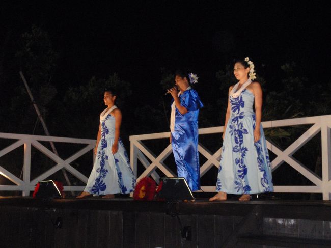 フラダンスのショーも予定通り行われ、大満足のディナーでした♪