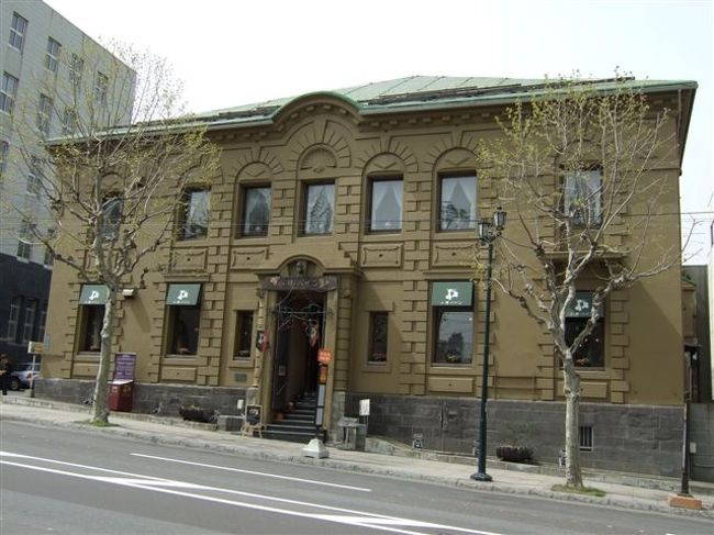 小樽バイン（旧北海道銀行本店）