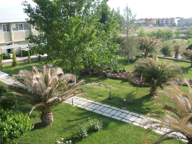 パムッカレで泊まったパムホテルからの景色<br />温泉・プールもあり綺麗なホテルでした。