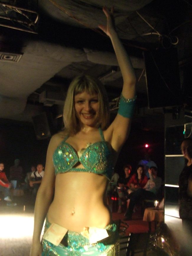 ホテルでベリーダンスを踊ってたお姉さん