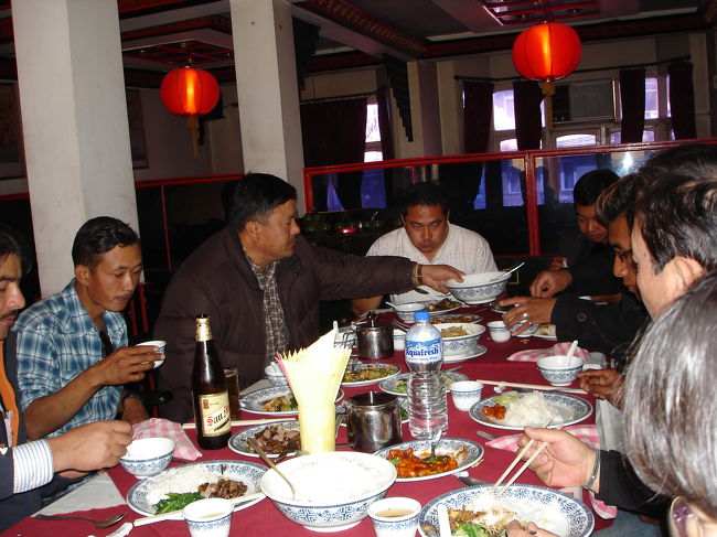 帰路、有名なチャイニーズレストランで、ランチ。私的にいうと、およそ合格の味ではなかったが、しみじみ、うれしい味だったわ。