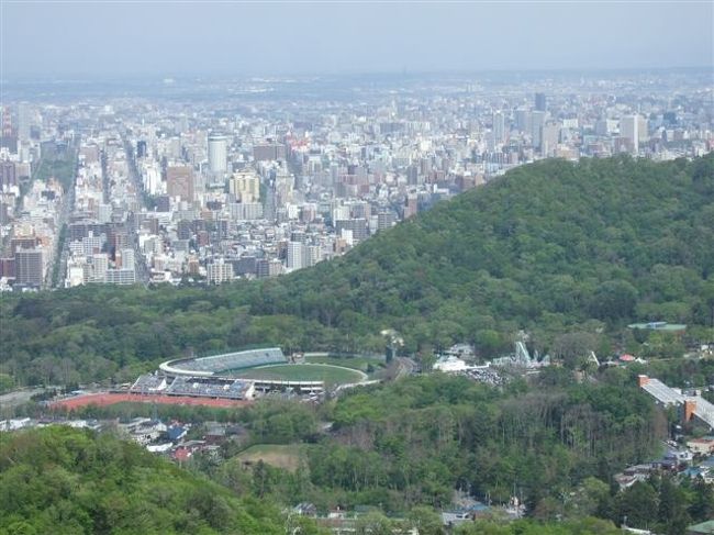 大倉山展望台<br /><br />円山球場（確か。。。。）が見えます。