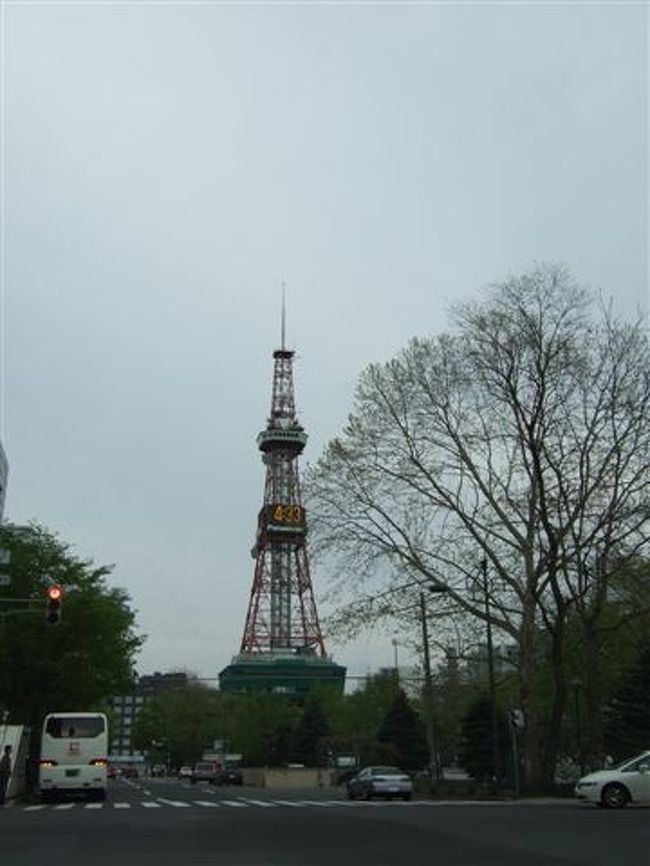 札幌タワー<br /><br />車中より