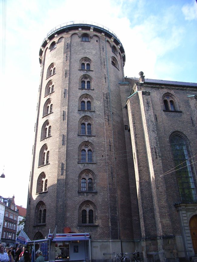 ラウンドタワー