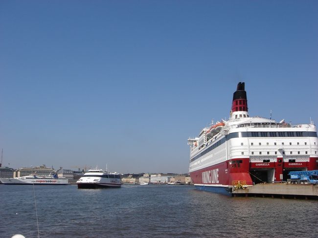 ヘルシンキの湾内に戻ってきました