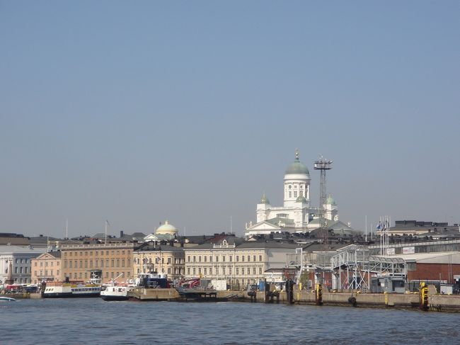 ヘルシンキ大聖堂が見えてきてまもなく終着です。
