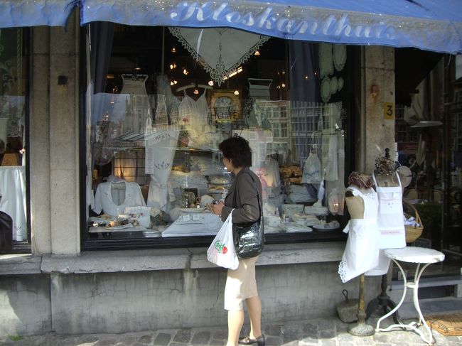 もっぱらウインドウショッピングまでで家内の悔しがること。<br />