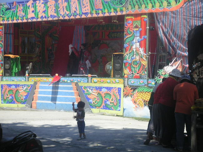 神様への奉納かな夜通しやってたみたい