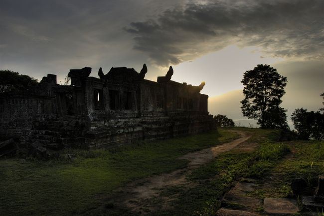 プレア　ヴィヒアでの朝焼け。