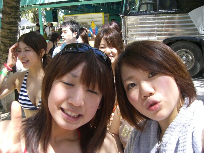 ともちゃんと☆<br /><br />お昼ごはんを貰う列に並んでいるとき！