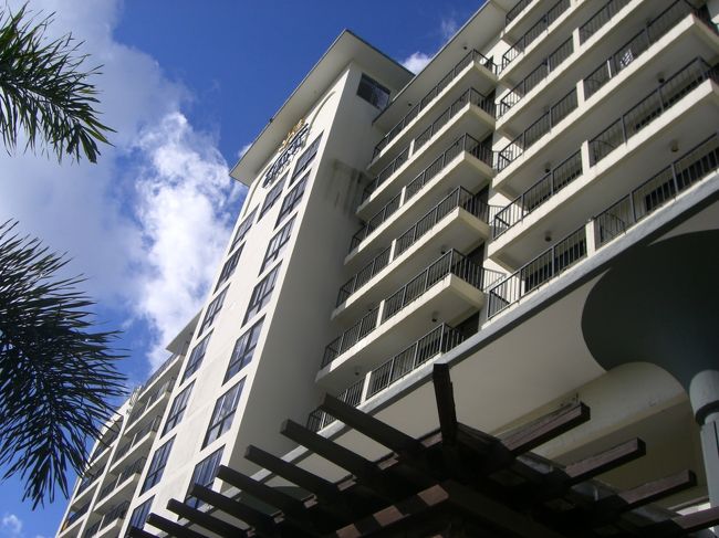 あたしたちが泊まってたオハナ・ベイビューホテル☆<br /><br />部屋綺麗だった♪