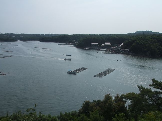 部屋はツインですが、1000円でアップグレードして庭側から海側の部屋にしてもらいました。部屋からは英虞湾が見れました。やっぱりのどか☆