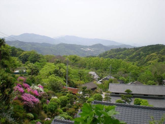 胎蔵寺を後にして、次に目指したのは長安寺です。方向的には再び富貴寺に戻る感じなのですが、比較的狭い範囲にお寺が点在している土地なので、そんなに時間のロスはありませんでした。<br /><br />長安寺は山道をぐるぐる登って行った先にありました。高いところにあるので、見はらしは最高。