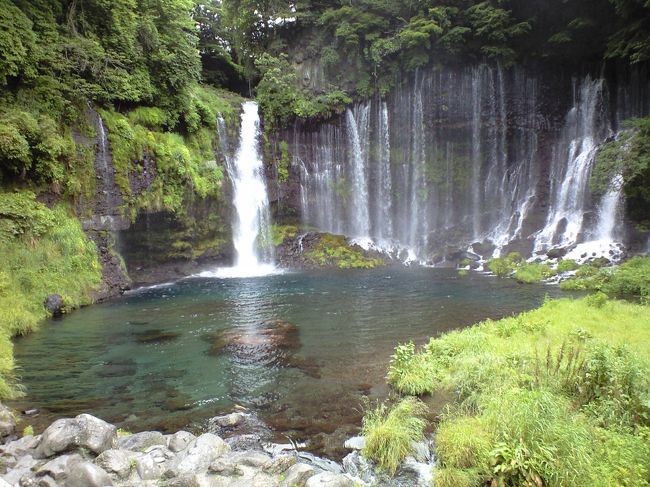 確かに，迫力は音止に負けるけど，優雅でなかなか綺麗な滝だと思います。