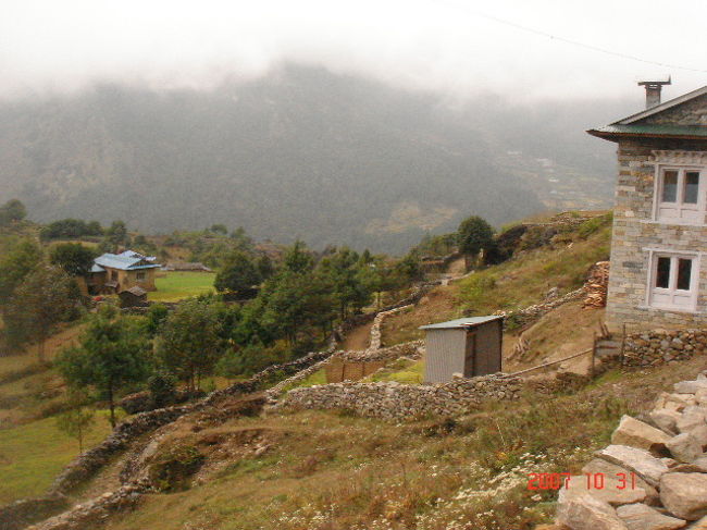 まだまだ山というか農村風景です。