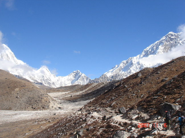 山に囲まれながら歩くなんて、幸せ☆