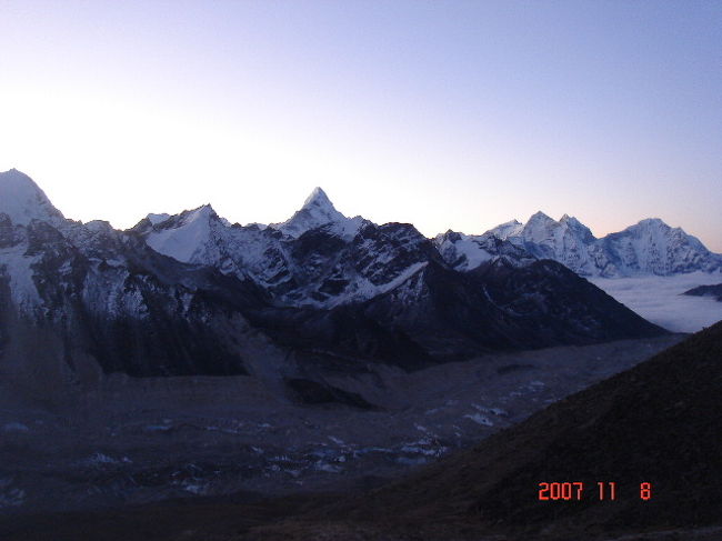 だんだんと明るくなってきて。