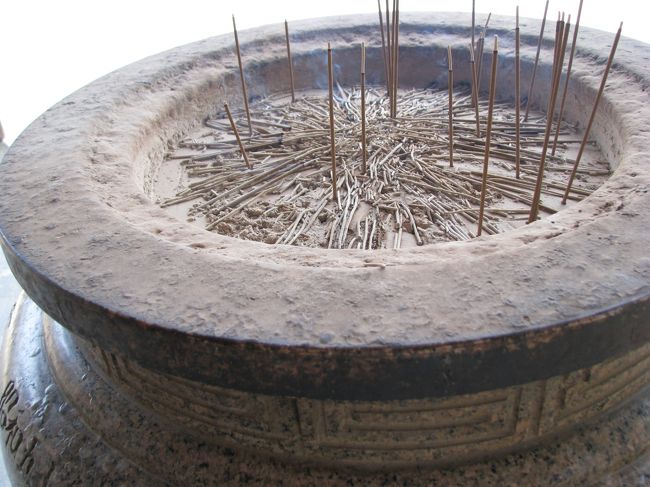 賢くなるかどうかは不明だけどこういうのを見るとついつい煙を頭にバフバフしてしまう日本人の性です。