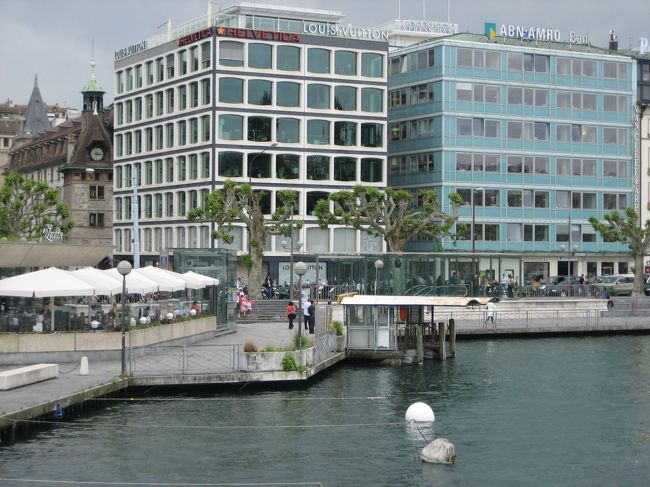 <br />　ルイヴィトンなどがあるローヌ通り<br /><br />　　モンブラン橋より