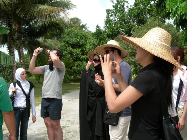 いろんな果物について説明を聞き、そのあとはフルーツ食べ放題。