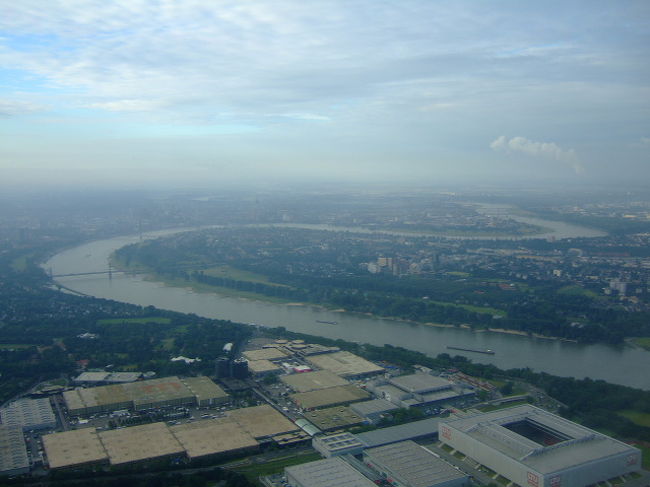 デュッセルともお別れです。