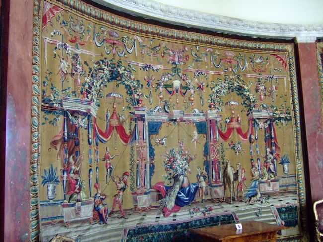 巨大なゴブラン織り。