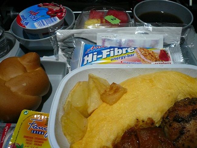 しっかり睡眠をとったあとは、またまた食事。朝食です。