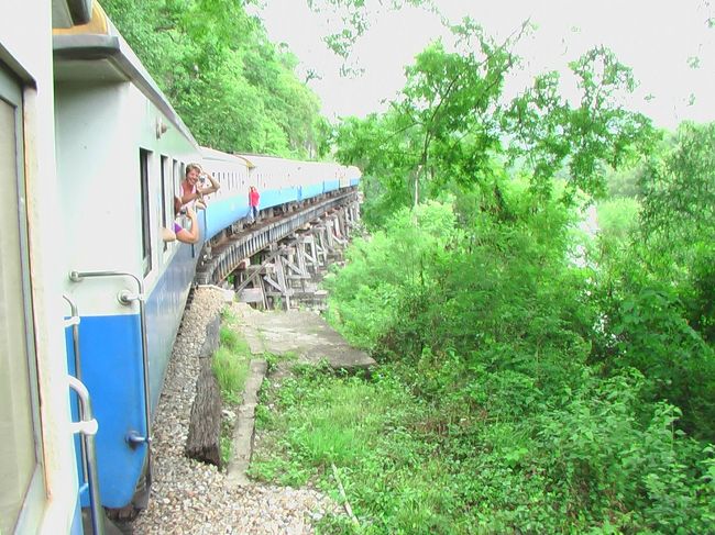 1時間走って目的地到着。。