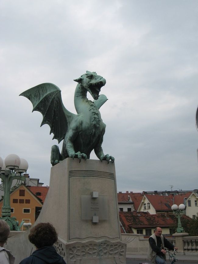 おなじみプレチニク竜の橋