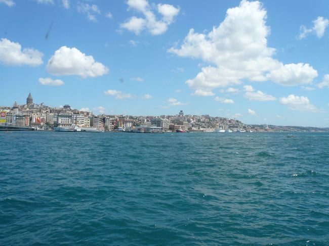 カドゥキョイ行きの船より。