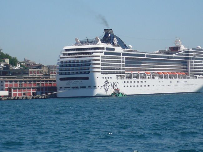 超豪華客船☆<br />こんなのでエーゲ海クルーズできたら、どんなに気持ち良いでことしょう〜夢のまた夢です。