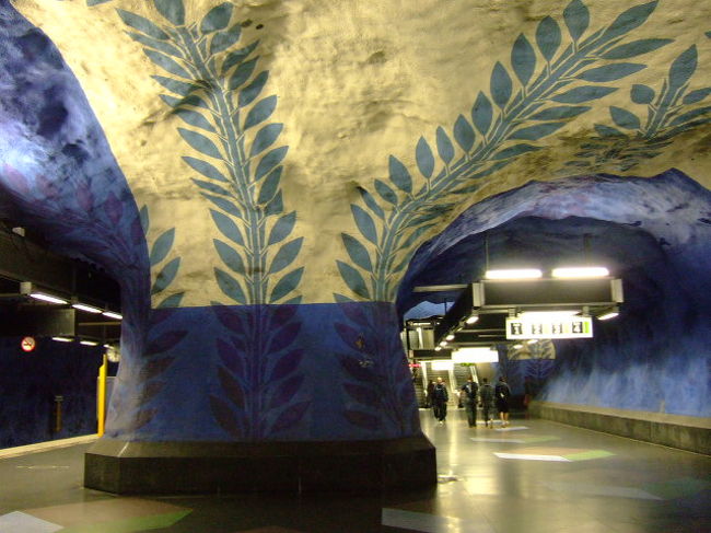 歩き方のカット。