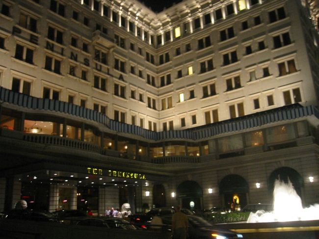 ペニンシュラの外観。